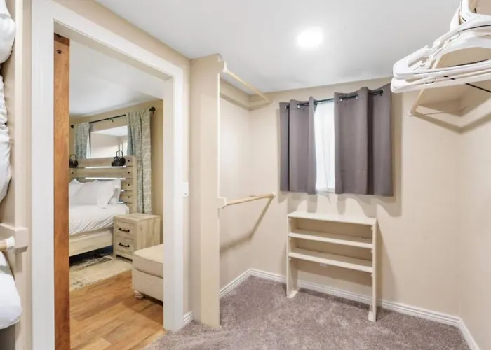 3br Retreat In With Plenty Of Space And Fun Holiday home