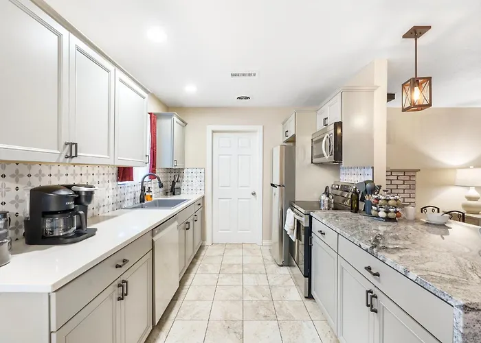 3br Retreat In With Plenty Of Space And Fun * Cottonwood